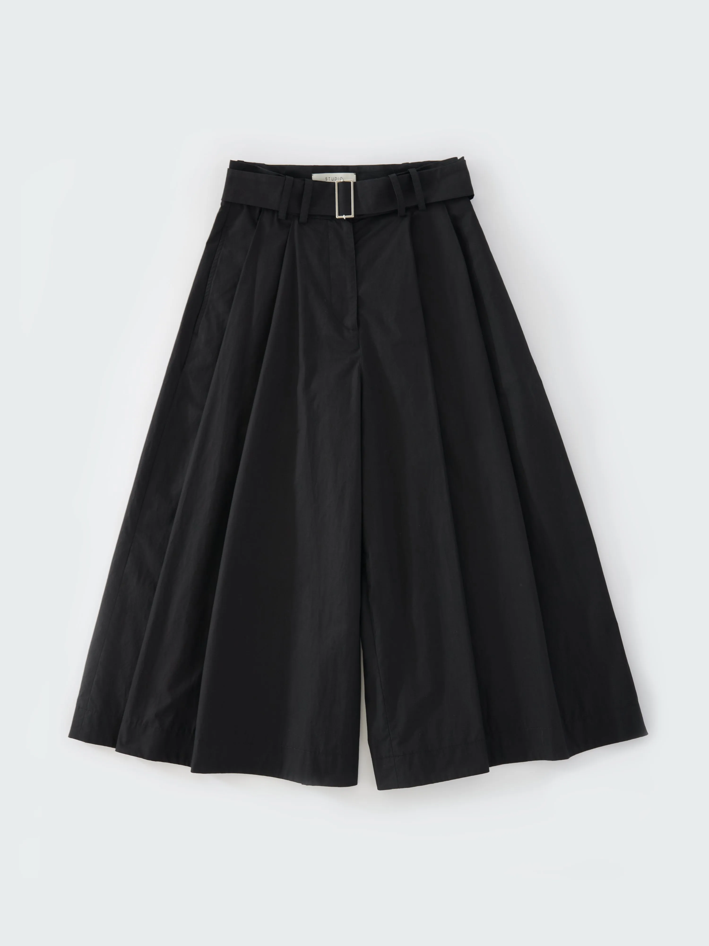 Benko Pant in Black