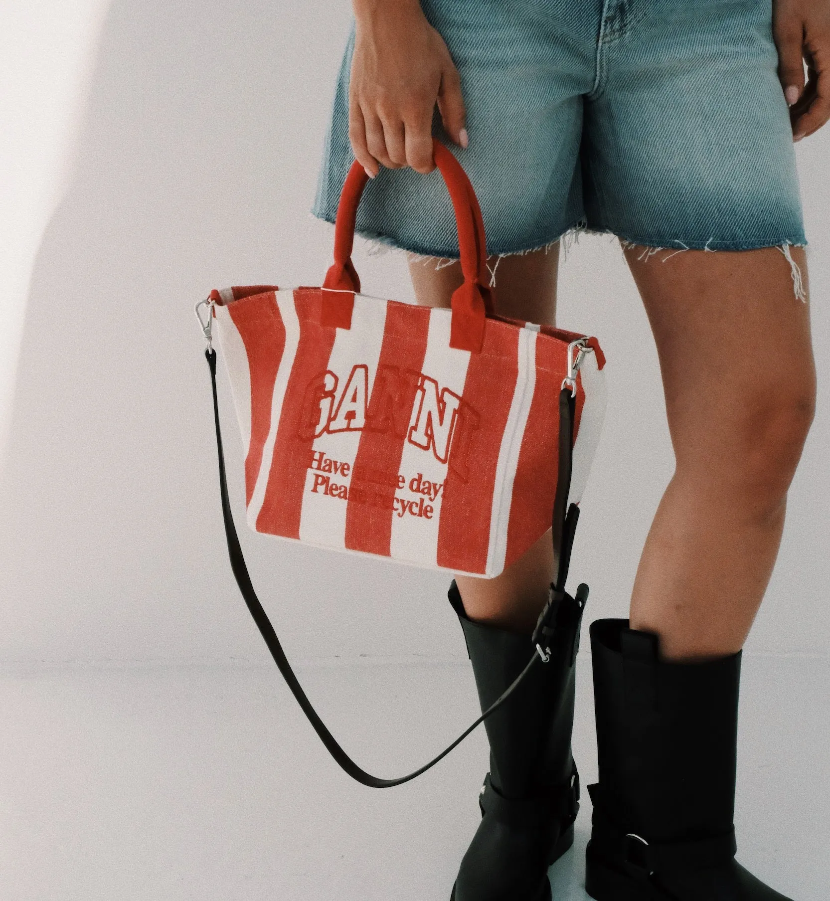 GANNI Red Stripes Small Easy Shopper