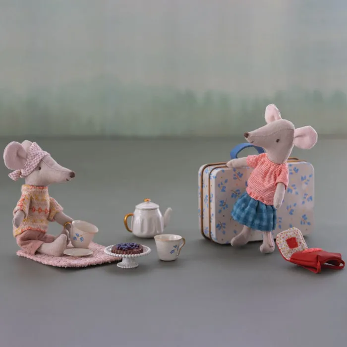 Maileg Toys Mouse Miniature Afternoon Treat Tea Set Blue Madelaine