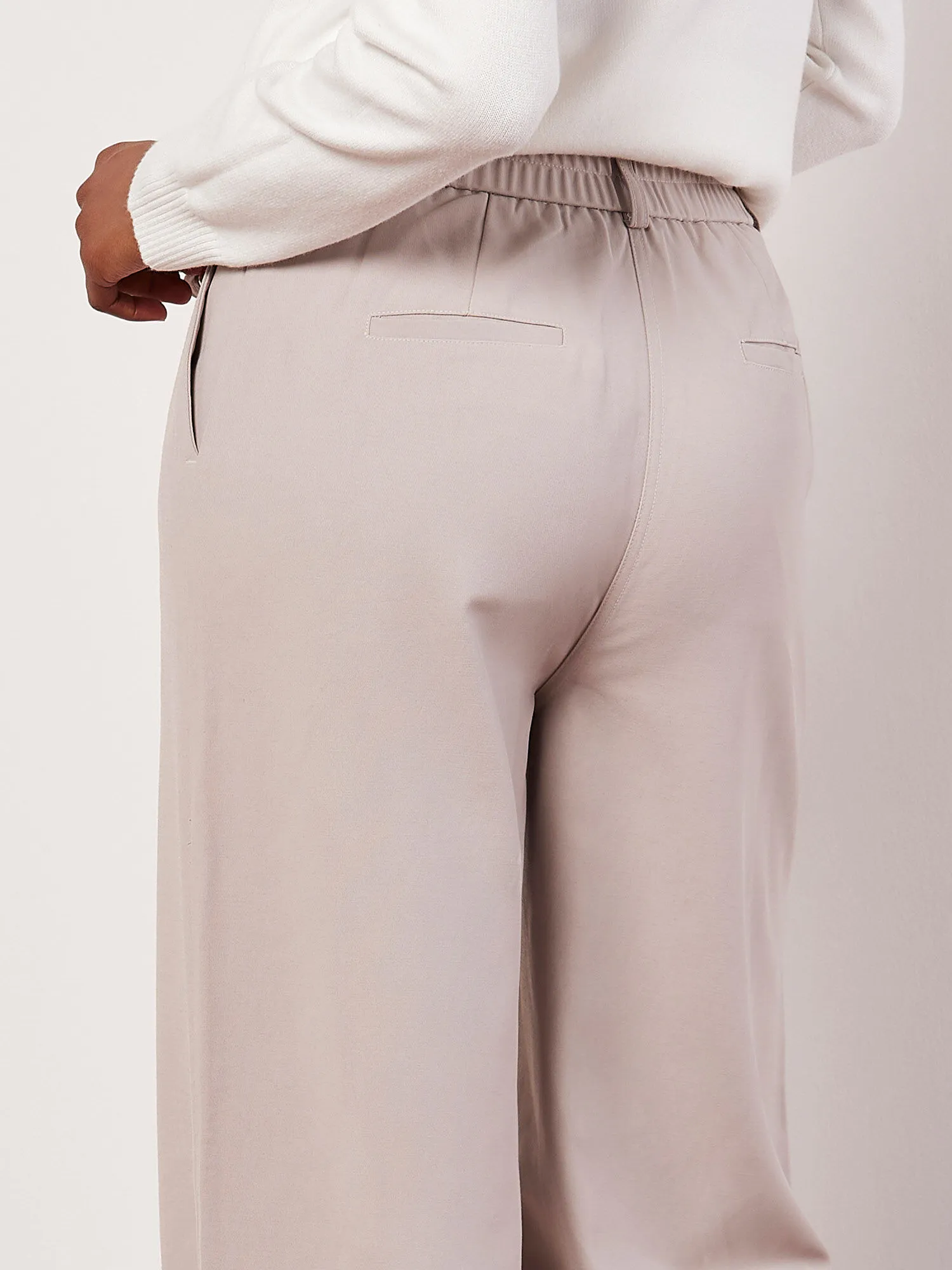 Tailored Straight-Leg Trousers | Apricot Clothing